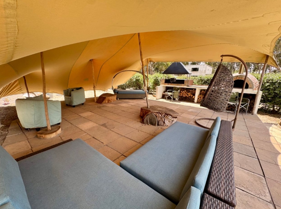5 Bedroom Property for Sale in Cape Farms Western Cape